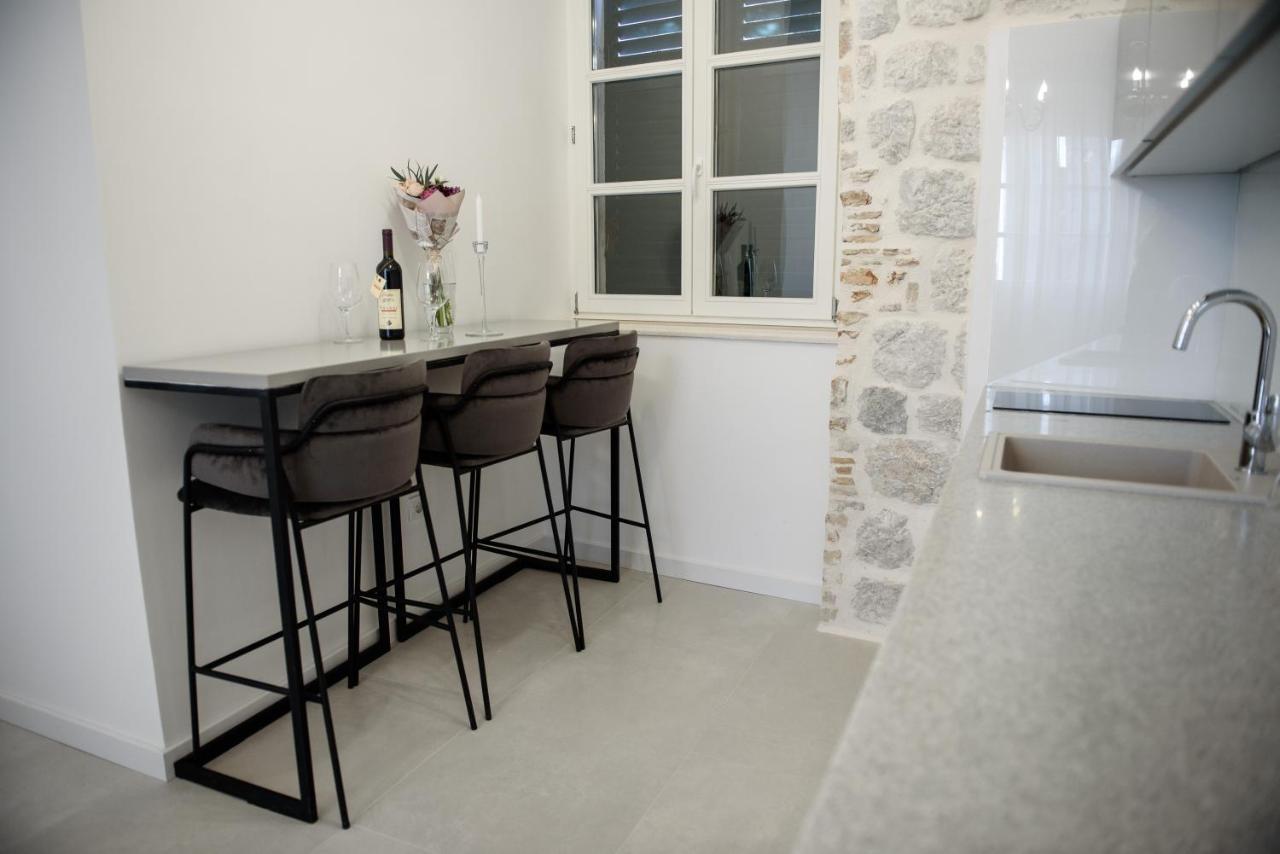 Palazzo Sindik Apartment โกตอร์ ภายนอก รูปภาพ